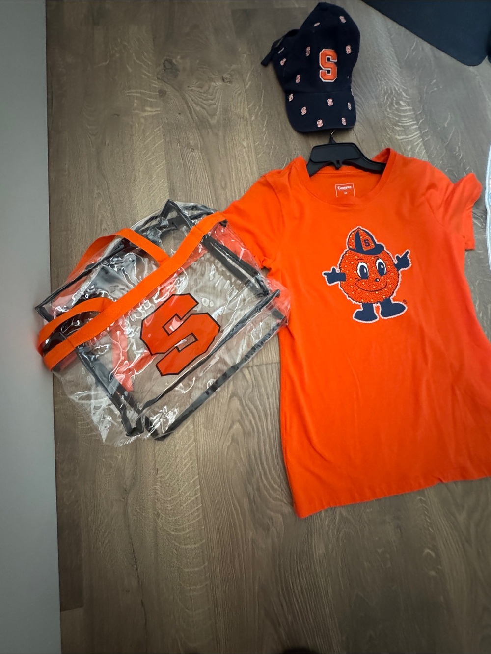 Syracuse University T-shirt bundle (large)